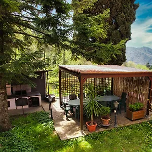 https://oasi-verde-castiglione-chiavarese.hotelitalianriviera.com